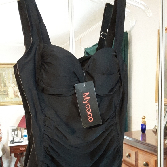 NEW/W/TAGS Mycoco Tummy Control ONEPIECE BLACK SWIMSUIT SIZE 6 - Picture 2 of 16